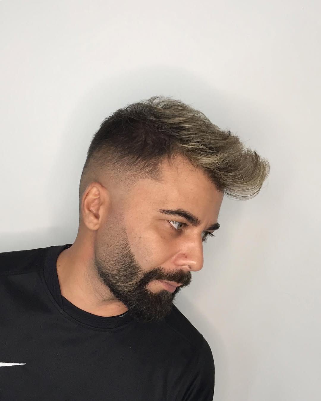 Taglio classico con rifinitura